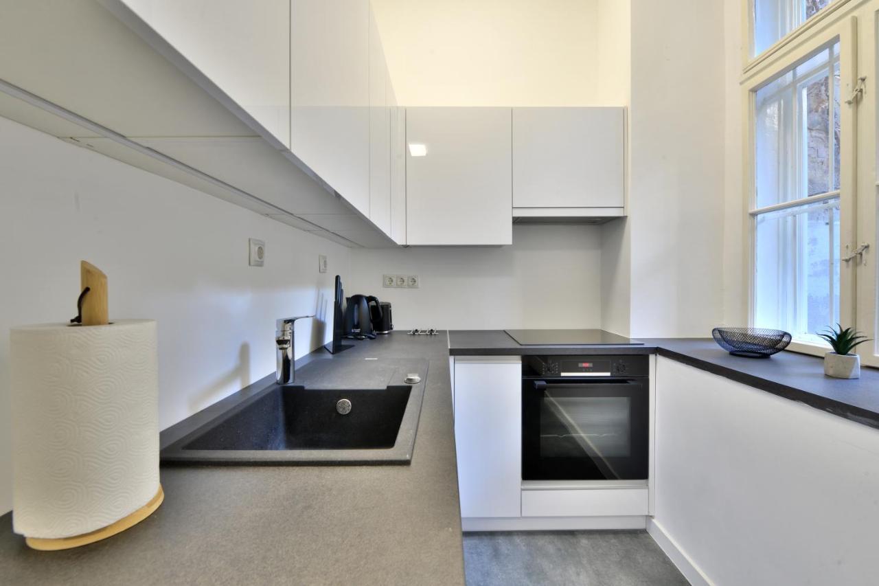 Apartment Central Newly Built Apartment, Aradi *